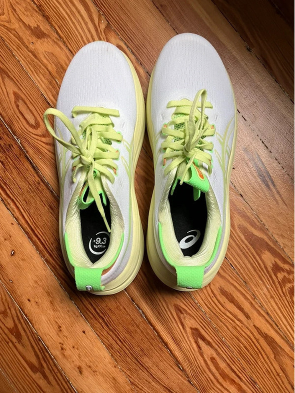 ASICS gel- Nimbus Womens 9.5 Running Shoes White Lime Green Neon Trainers 41.5